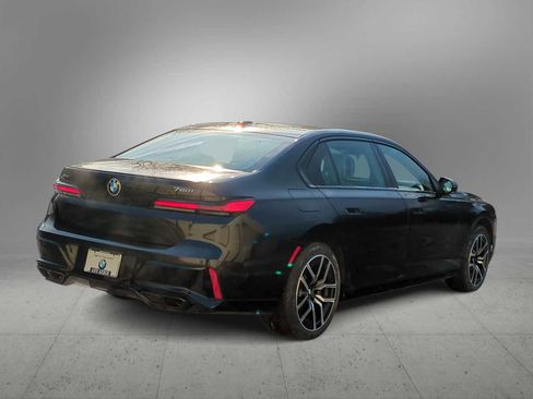 Certified 2024 BMW 760i xDrive 760i xDrive w/ Executive Package image 8