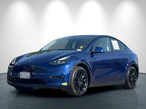 Used 2023 Tesla Model Y Long Range AWD/4WD image 8