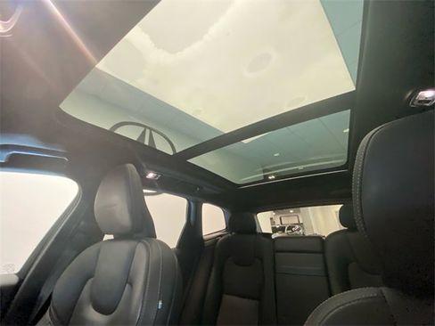 Used 2020 Volvo XC60 T6 Inscription image 13