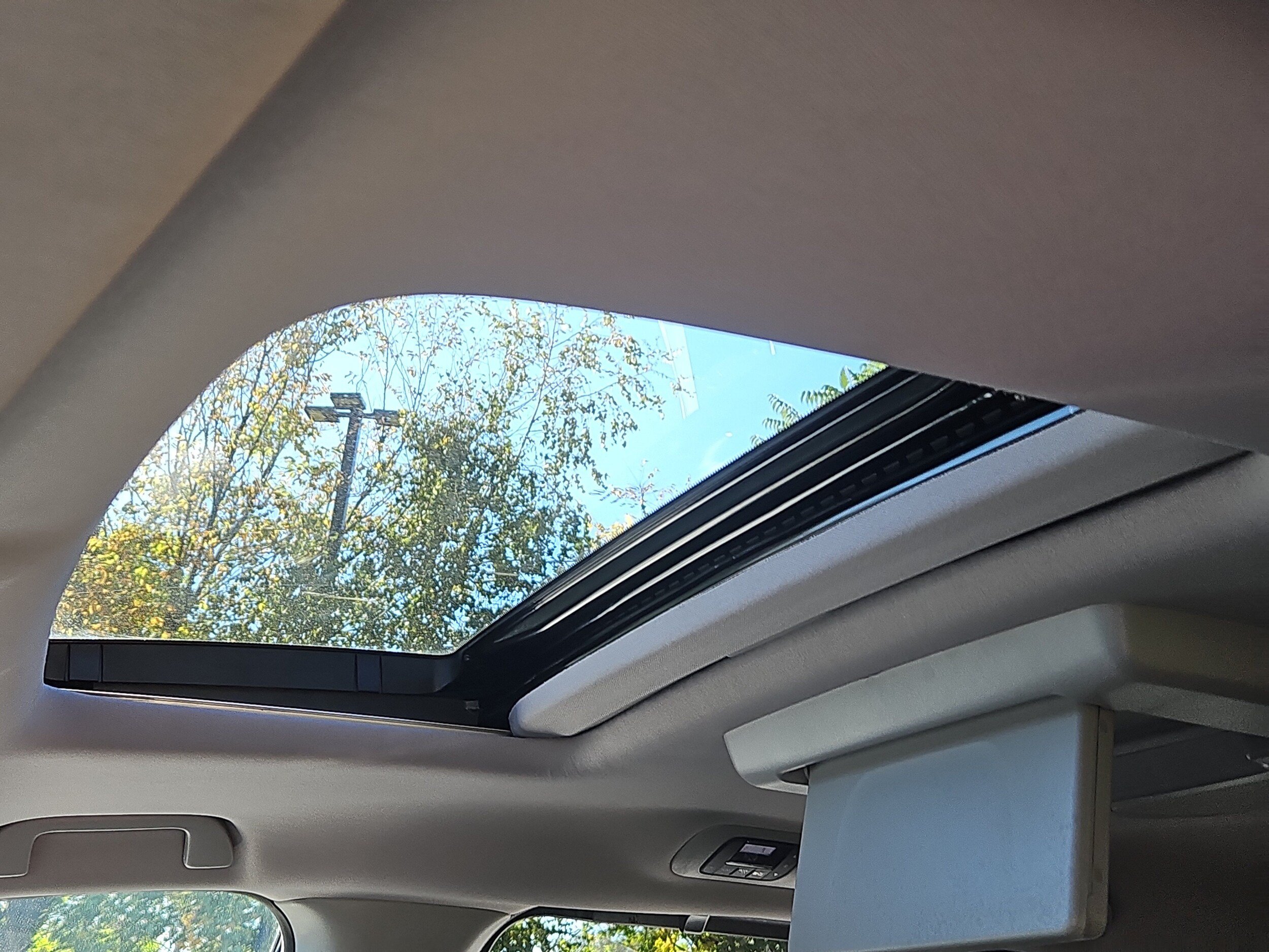 Used 2024 Honda Odyssey Touring image 8