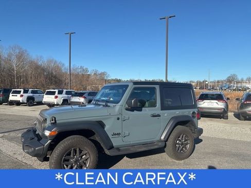 Used 2024 Jeep Wrangler Sport S image 5