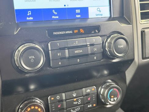Used 2020 Ford F150 XLT w/ Equipment Group 302A Luxury AWD/4WD image 51