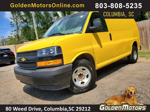 Used 2021 Chevrolet Express 2500 RWD image 1