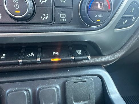 Used 2018 Chevrolet Silverado 2500 LTZ w/ Duramax Plus Package AWD/4WD image 20