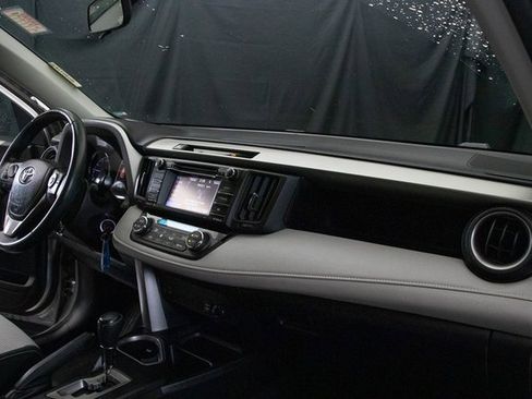 Used 2016 Toyota RAV4 XLE image 15