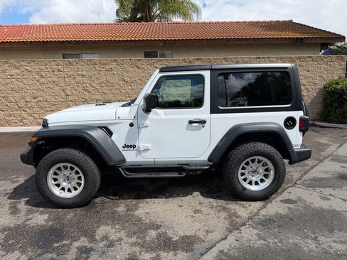 Used 2024 Jeep Wrangler Sport S AWD/4WD image 10