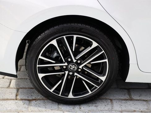 Used 2025 Toyota Camry XLE image 46