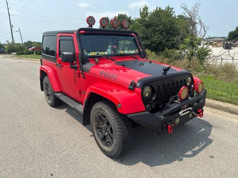 Used 2015 Jeep Wrangler Sport AWD/4WD image 2