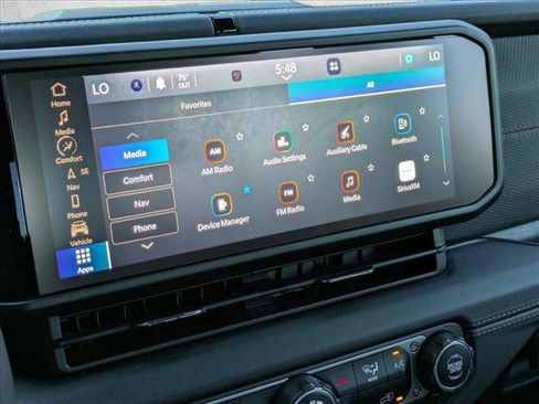 Used 2024 Jeep Wrangler Unlimited Rubicon w/ Technology Group image 13