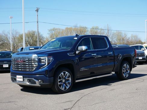 Used 2023 GMC Sierra 1500 Denali w/ Denali Reserve Package AWD/4WD image 5