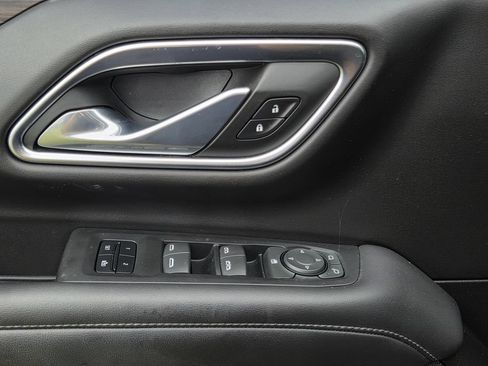Used 2021 Chevrolet Tahoe Z71 AWD/4WD image 18