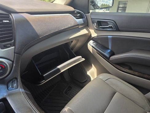 Used 2018 Chevrolet Tahoe LT RWD image 30