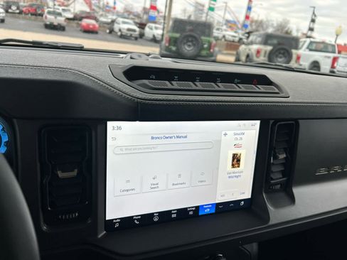 New 2025 Ford Bronco Badlands image 43