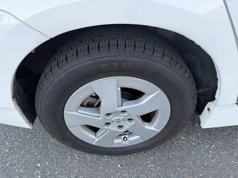 Used 2010 Toyota Prius Five image 29