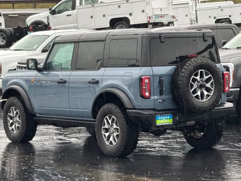 Used 2025 Ford Bronco Badlands image 6