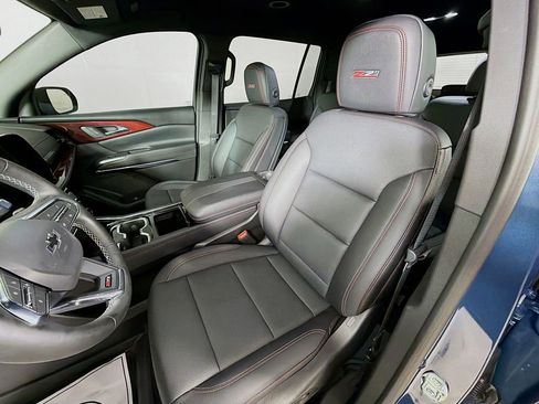 Used 2026 Chevrolet Traverse Z71 w/ Driver Confidence Package AWD/4WD image 12
