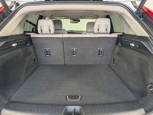 Used 2022 Cadillac XT4 Luxury image 23