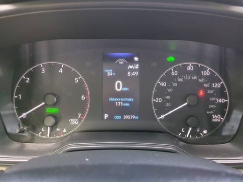 Used 2025 Toyota Corolla LE FWD image 24