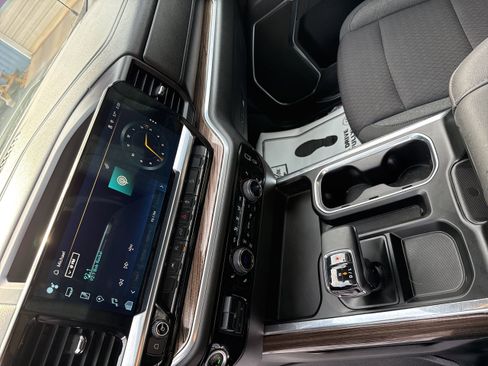 Used 2023 Chevrolet Silverado 1500 LT image 16