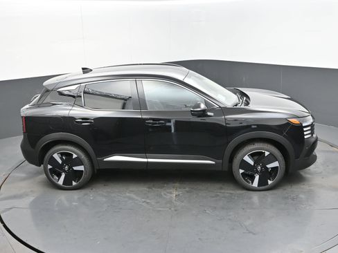 New 2025 Nissan Kicks SR image 33