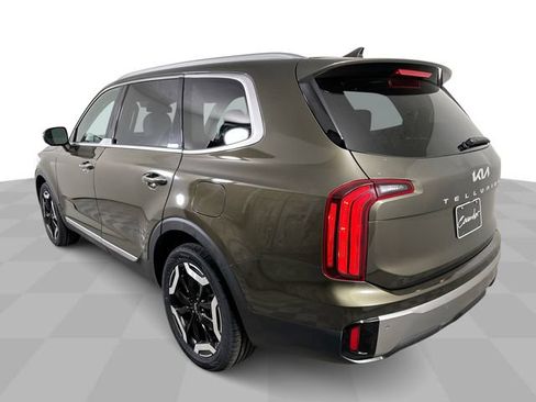 Used 2025 Kia Telluride S AWD/4WD image 6