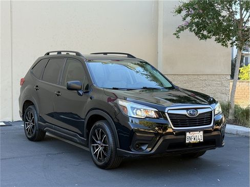 Used 2020 Subaru Forester w/ Alloy Wheel Package AWD/4WD image 2