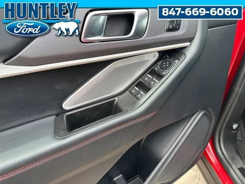 Used 2025 Ford Explorer ST AWD/4WD image 24