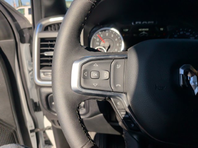 Used 2026 RAM 1500 4x4 Crew Cab image 18