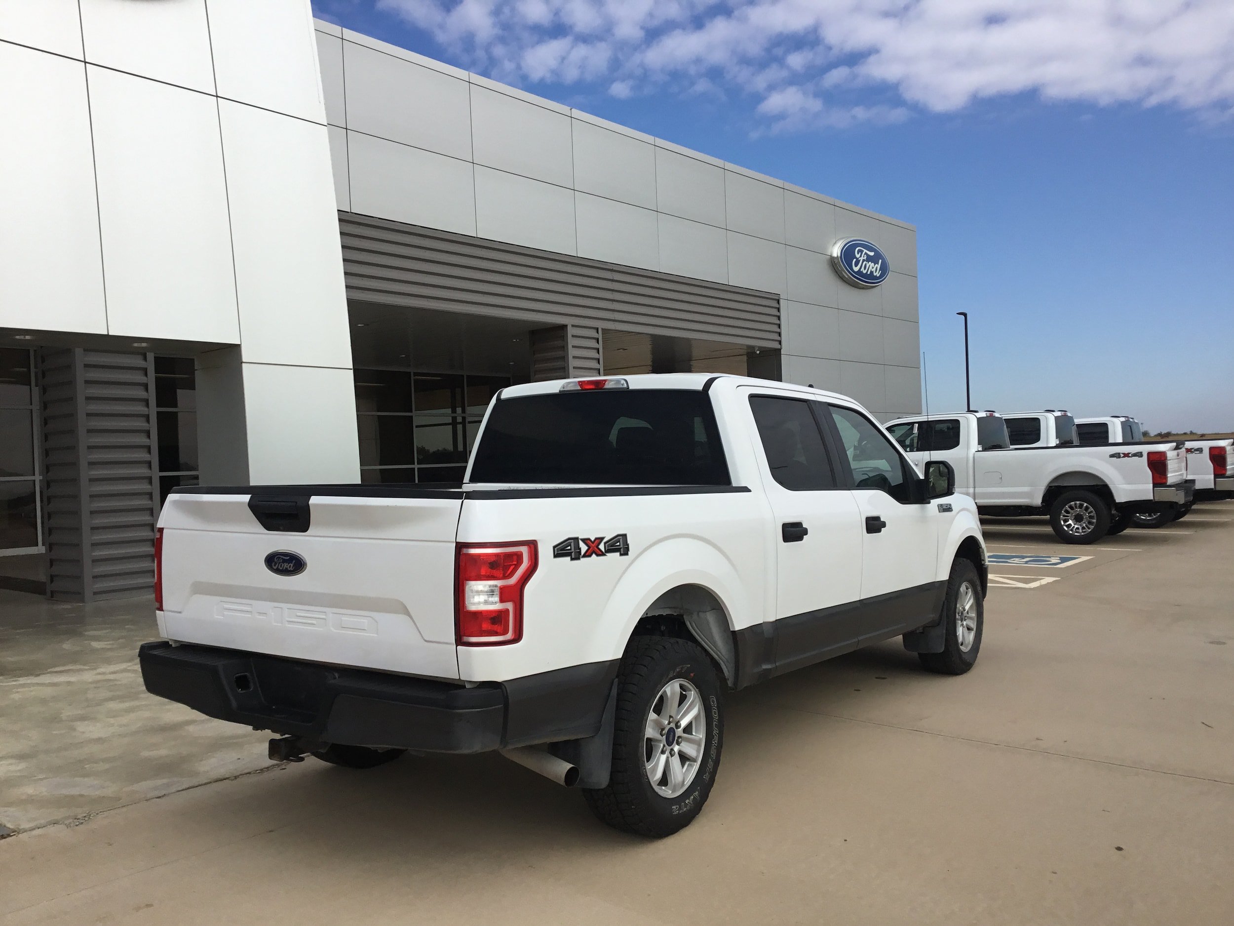 Used 2019 Ford F150 XLT w/ Equipment Group 301A Mid AWD/4WD image 9