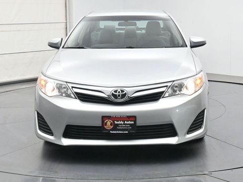 Used 2014 Toyota Camry LE FWD image 26