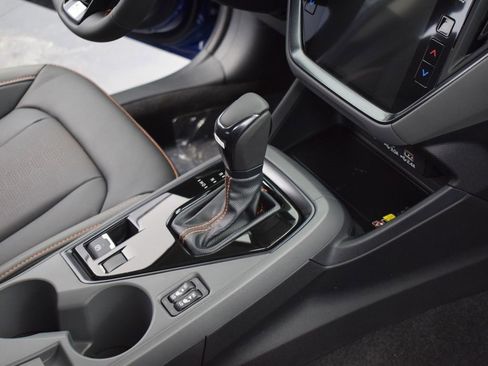 Certified 2025 Subaru Crosstrek 2.5i Limited w/ Crosstrek Mirror Package image 14