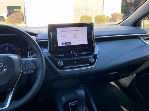 Used 2023 Toyota Corolla XSE image 7