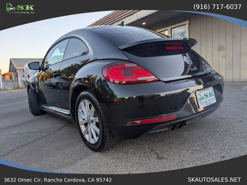 Used 2018 Volkswagen Beetle 2.0T S w/ Style & Comfort Package For S FWD image 11