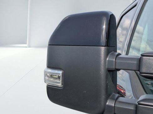 Used 2025 Ford F250 Lariat w/ Lariat Ultimate Package image 10