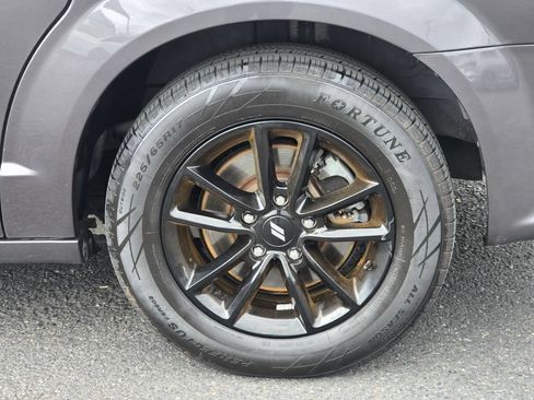 Used 2019 Dodge Grand Caravan GT FWD image 10