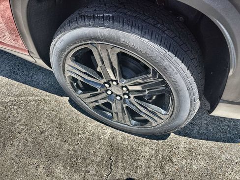 New 2026 GMC Acadia Elevation w/ Black Edition FWD image 12