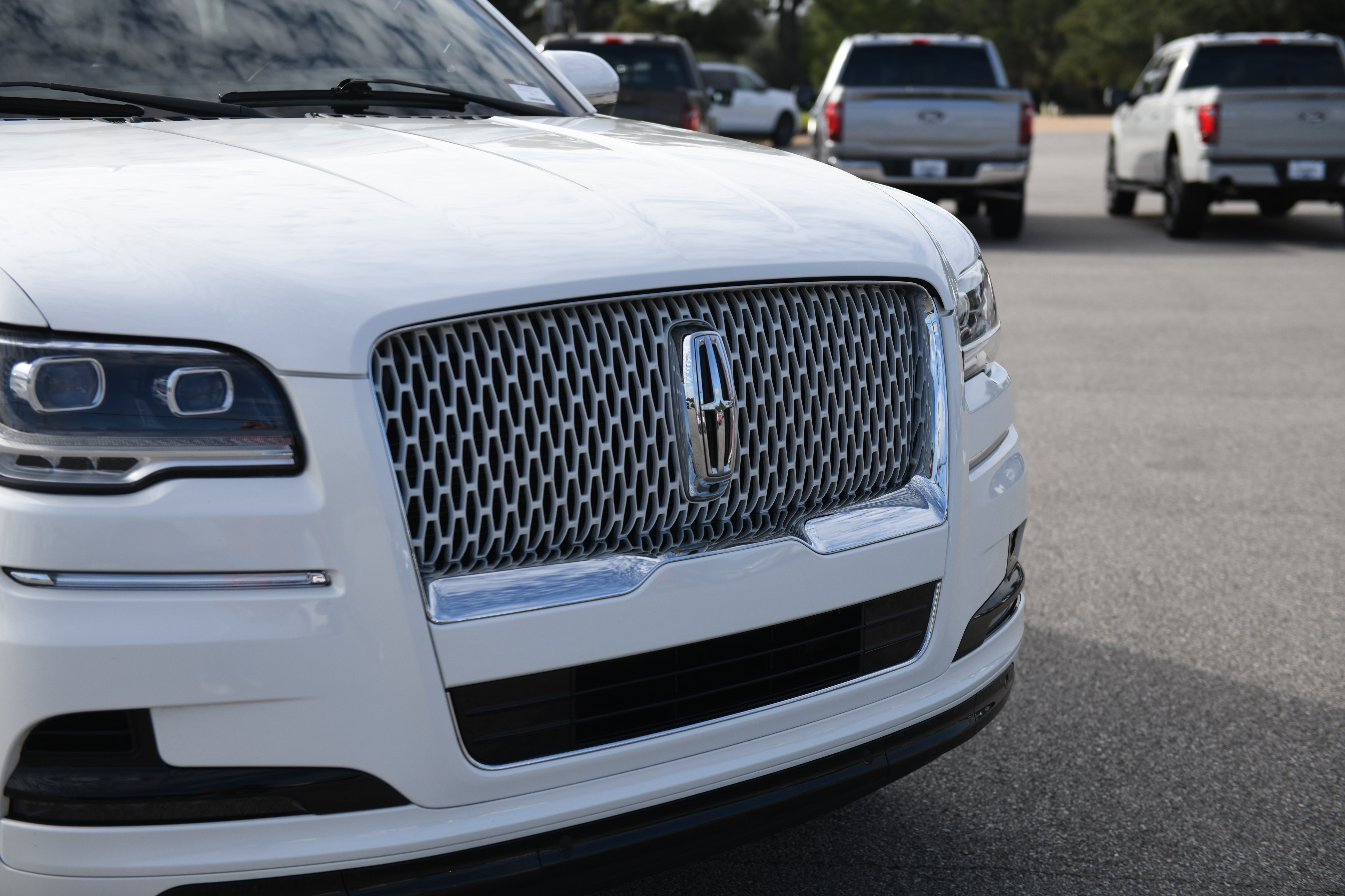 Used 2023 Lincoln Navigator Reserve w/ Monochromatic Package RWD image 5