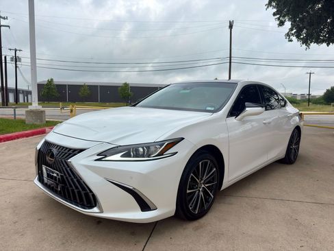 Used 2023 Lexus ES 350 w/ Premium Package FWD image 5