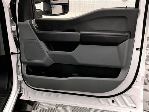 Used 2023 Ford F350 XLT image 22