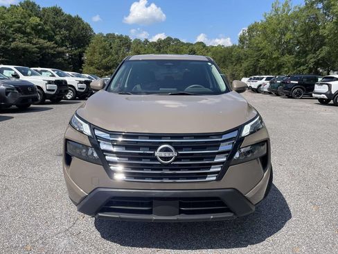 Used 2024 Nissan Rogue SV FWD image 7