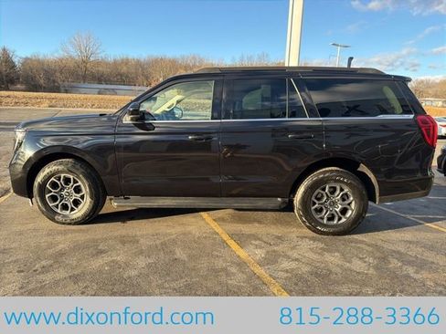 Used 2025 Ford Expedition Active AWD/4WD image 6