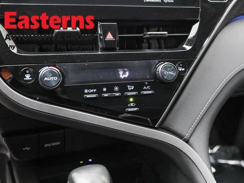 Used 2024 Toyota Camry XLE image 20