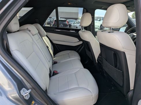 Used 2017 Mercedes-Benz GLE 400 4MATIC image 30