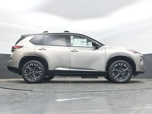 New 2026 Nissan Rogue Platinum image 31