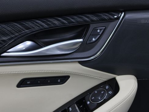Used 2025 Cadillac CT5 Premium Luxury RWD image 9