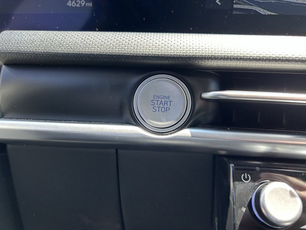 Certified 2025 Hyundai Tucson SEL FWD image 35