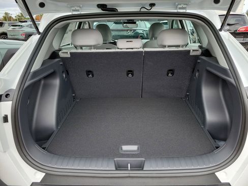 New 2026 Hyundai Kona SE image 7