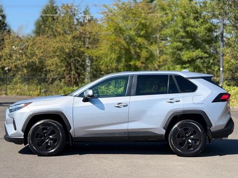 Used 2024 Toyota RAV4 LE AWD/4WD image 2