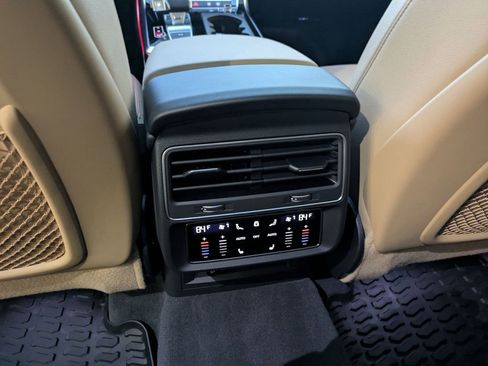 Used 2025 Audi Q7 2.0T Premium Plus w/ Premium Plus Package image 25