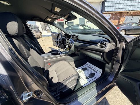 Used 2021 Honda Civic Sport image 43